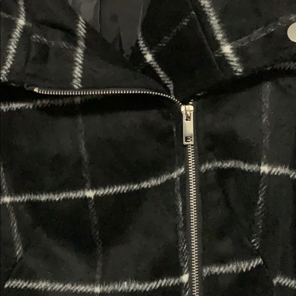 Jacket - Picture 5 of 7